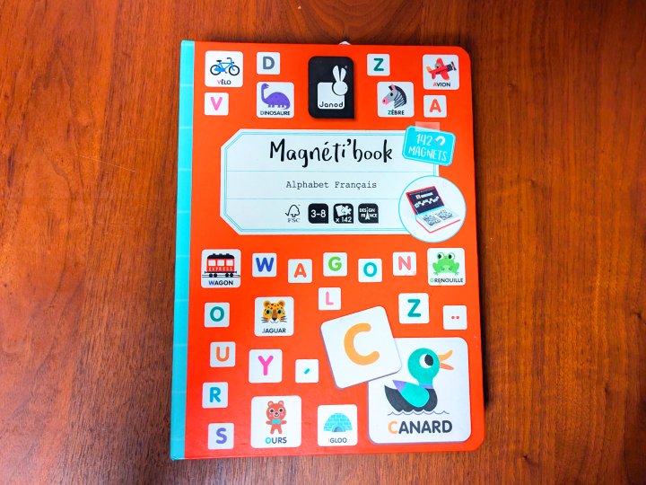 Janod - Magneti'Book Alphabet - Jeu Éducatif Magnétique 142 Pièces