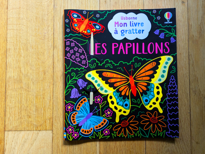Les papillons - Mon livre à gratter